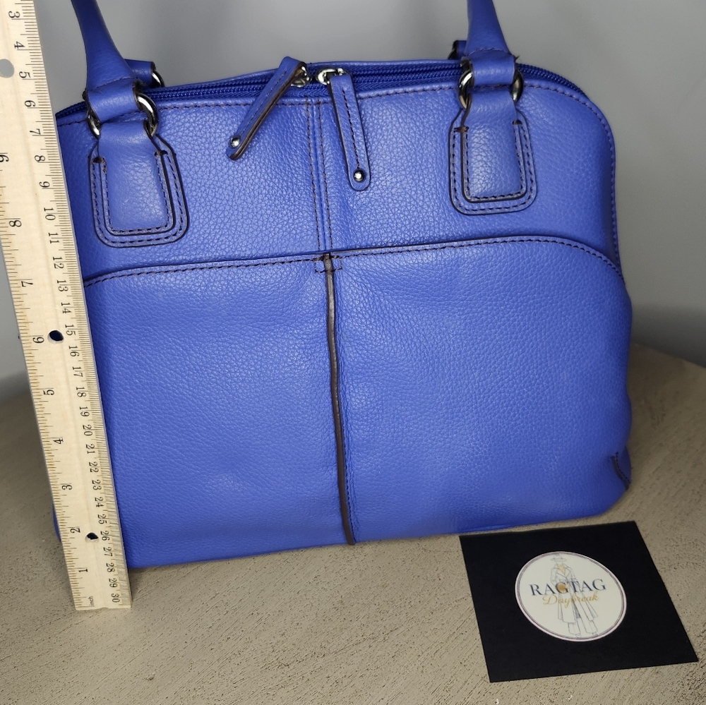 Tignanello "teen-ya-NELL-oh" Dome Handbag - Rare - Picture 5 of 6